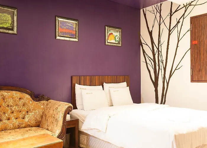 Hotel La Nuit 3*