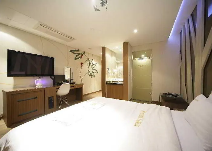 Hotel La Nuit