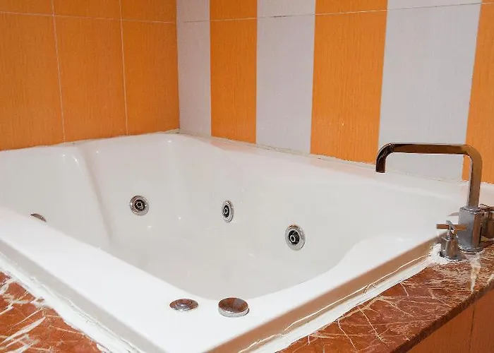 La Nuit Hotel 3*